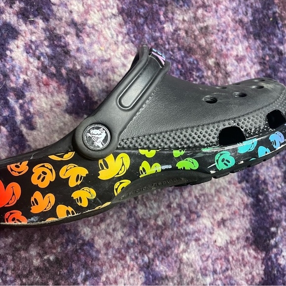 Mickey mouse crocs - Picture 3 of 4